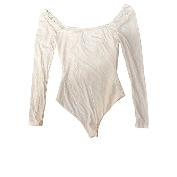 Princess Polly White Long Sleeve Bodysuit size 2 - Picture 2 of 5